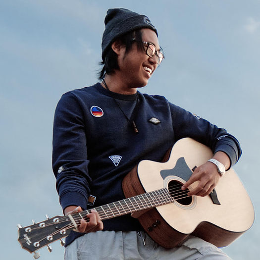 Guitar Lessons In Toronto: What Is The Best Age To Begin?