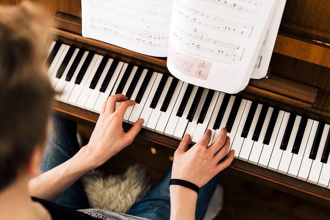 Piano Chords for Beginners | Easy Guide to Start Playing Today