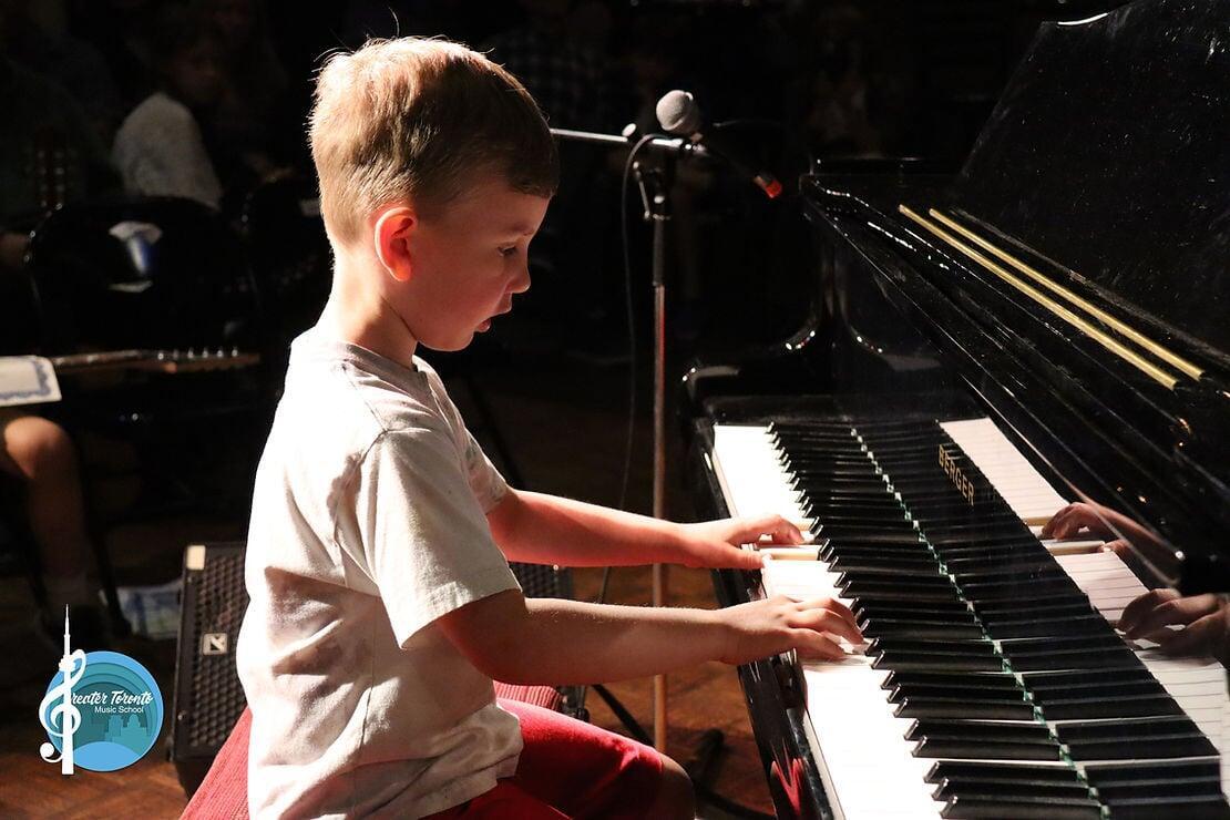 The Best Age to Start Music Lessons and Instrument Training in Toronto