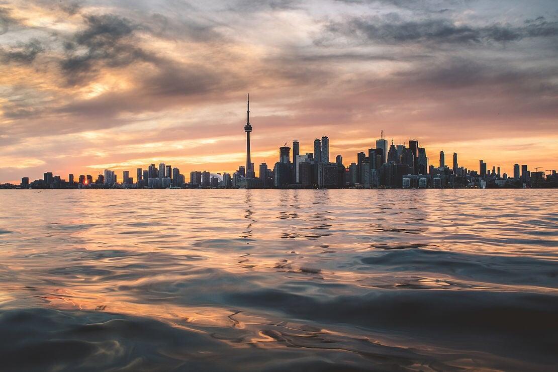 The Ultimate Guide: Live Music Venues in Toronto for Students