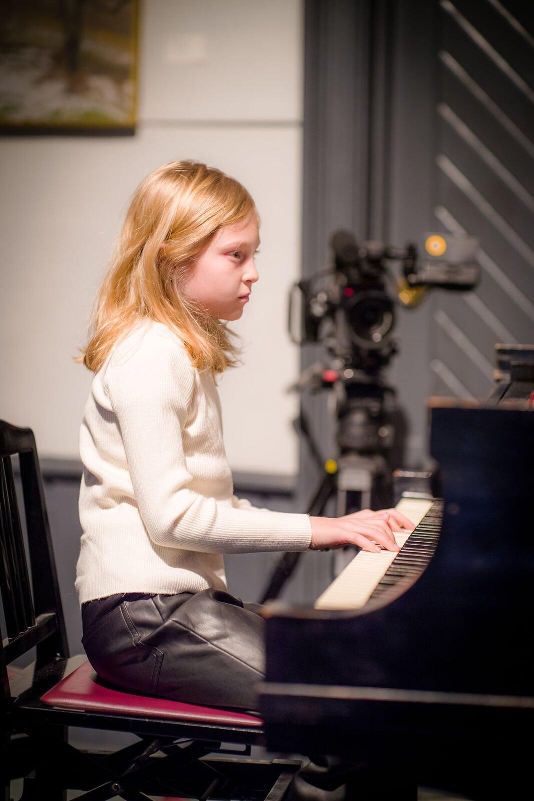 Unlocking the Keys: Your Ultimate Musical Glossary for Learning Piano
